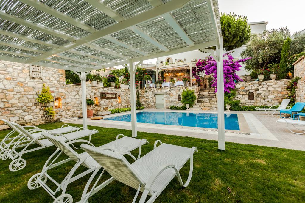 Ipekyol Villa Avec Piscine Privee Çeşme Exterior foto